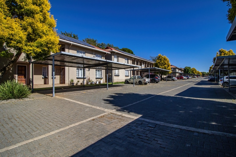 2 Bedroom Property for Sale in Eden Glen Gauteng
