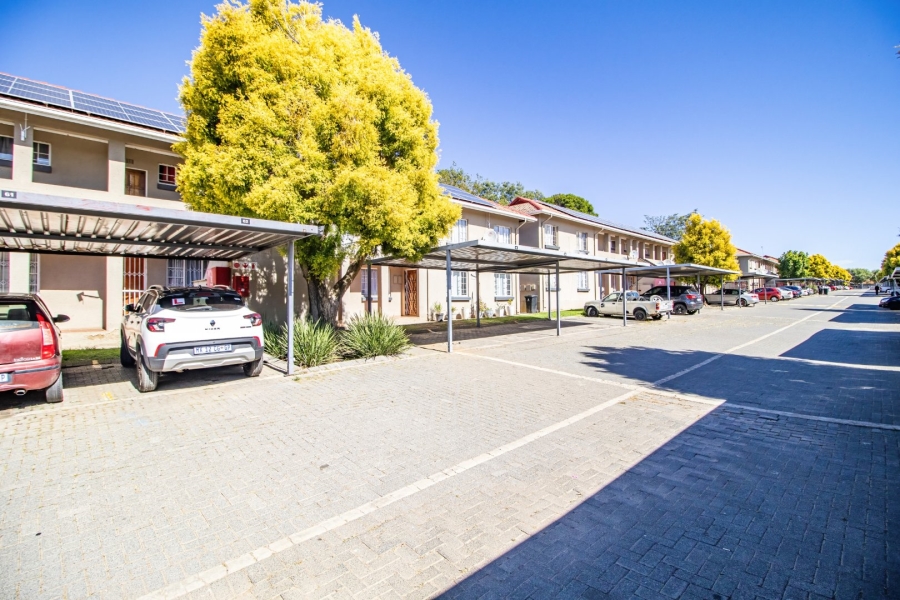 2 Bedroom Property for Sale in Eden Glen Gauteng