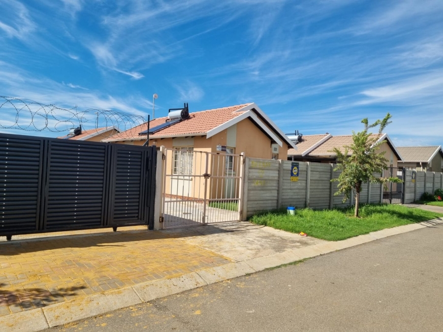 2 Bedroom Property for Sale in Sky City Gauteng