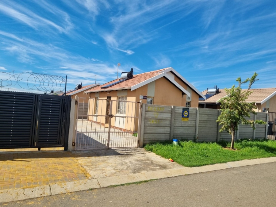 2 Bedroom Property for Sale in Sky City Gauteng