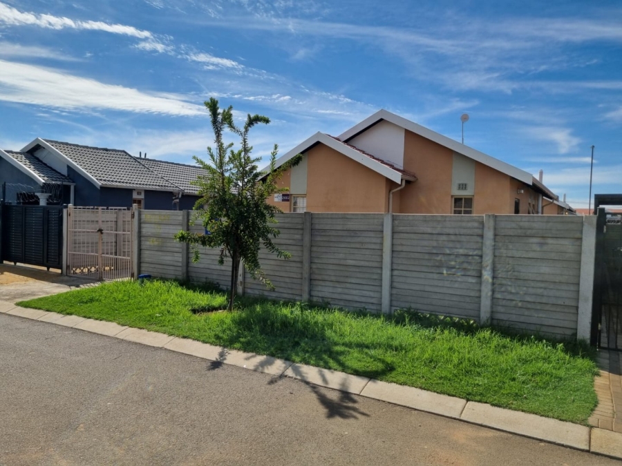 2 Bedroom Property for Sale in Sky City Gauteng