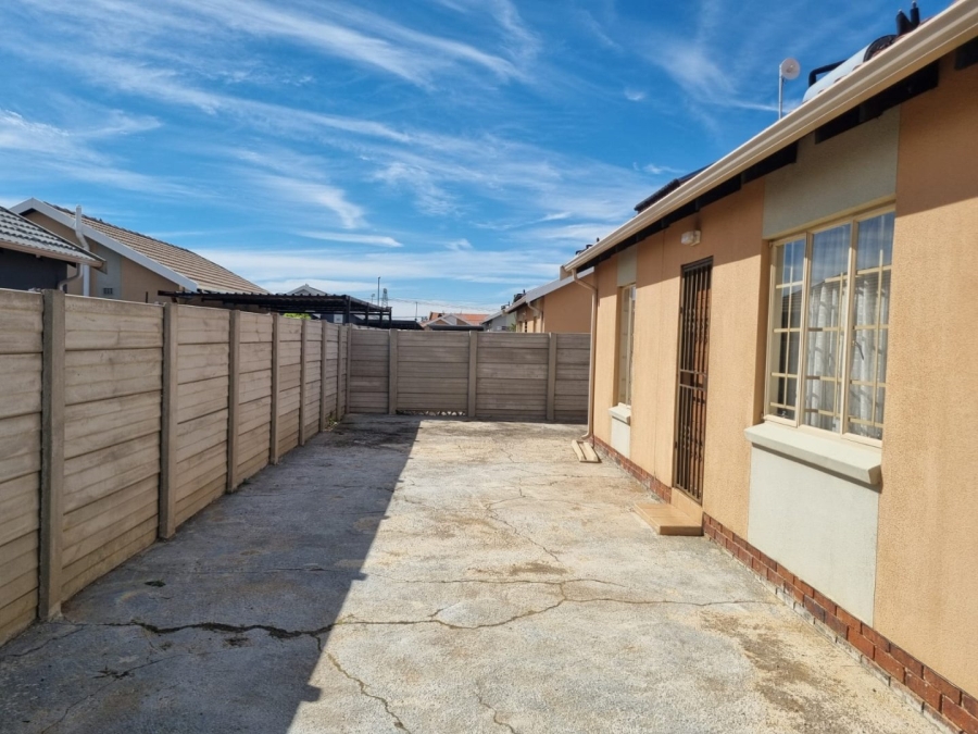 2 Bedroom Property for Sale in Sky City Gauteng