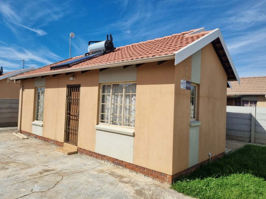 2 Bedroom Property for Sale in Sky City Gauteng