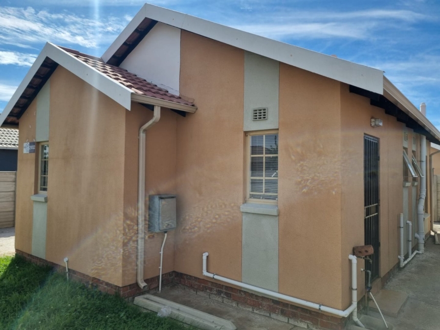 2 Bedroom Property for Sale in Sky City Gauteng