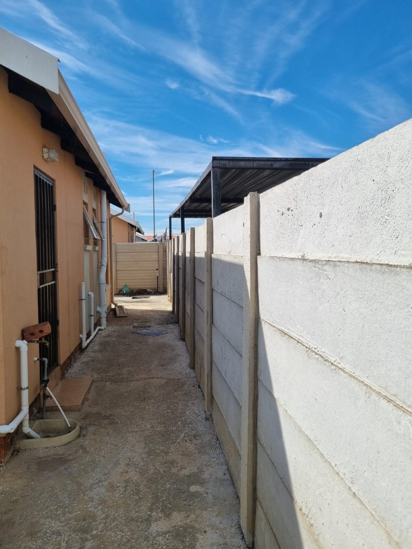 2 Bedroom Property for Sale in Sky City Gauteng