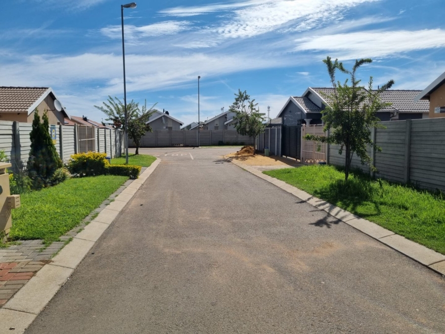 2 Bedroom Property for Sale in Sky City Gauteng