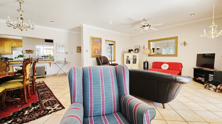 3 Bedroom Property for Sale in Three Rivers Proper Gauteng