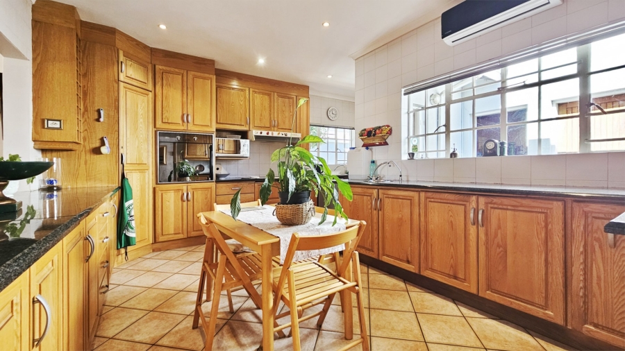 3 Bedroom Property for Sale in Three Rivers Proper Gauteng