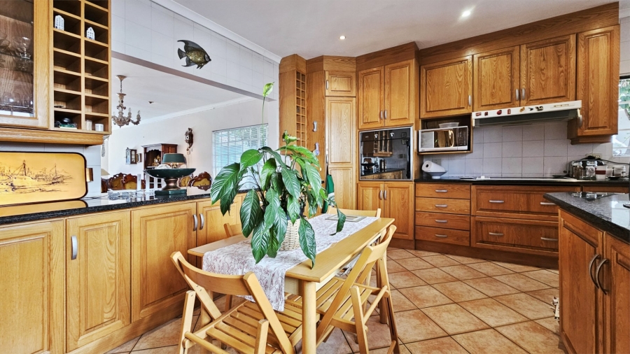 3 Bedroom Property for Sale in Three Rivers Proper Gauteng