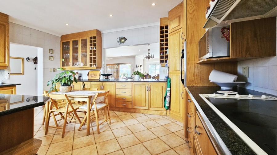 3 Bedroom Property for Sale in Three Rivers Proper Gauteng