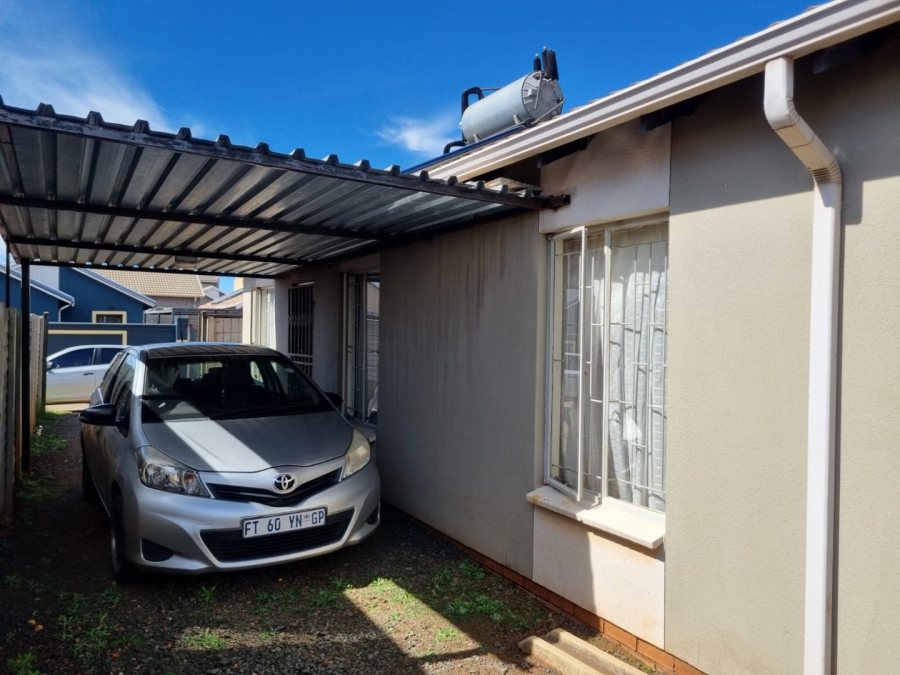 Bedroom Property for Sale in Sky City Gauteng