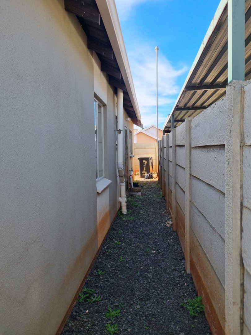  Bedroom Property for Sale in Sky City Gauteng