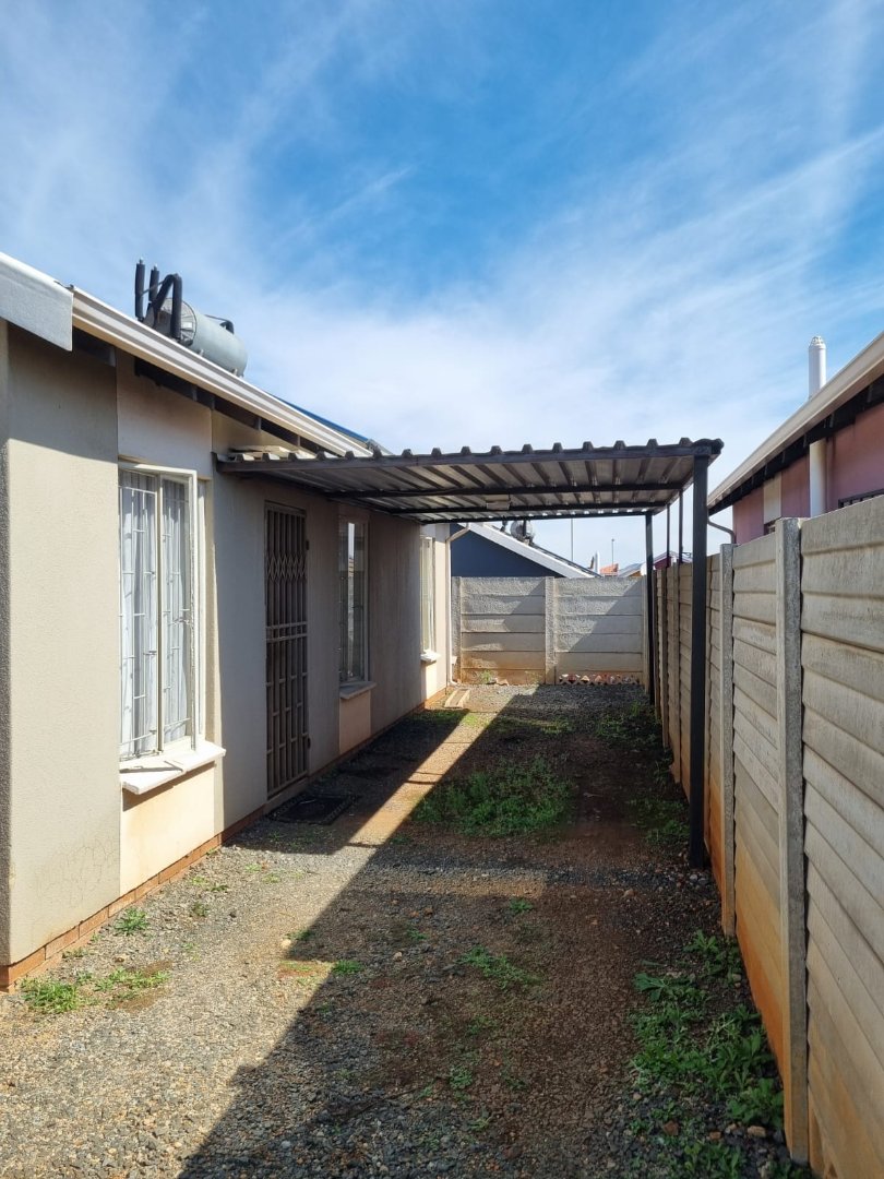  Bedroom Property for Sale in Sky City Gauteng