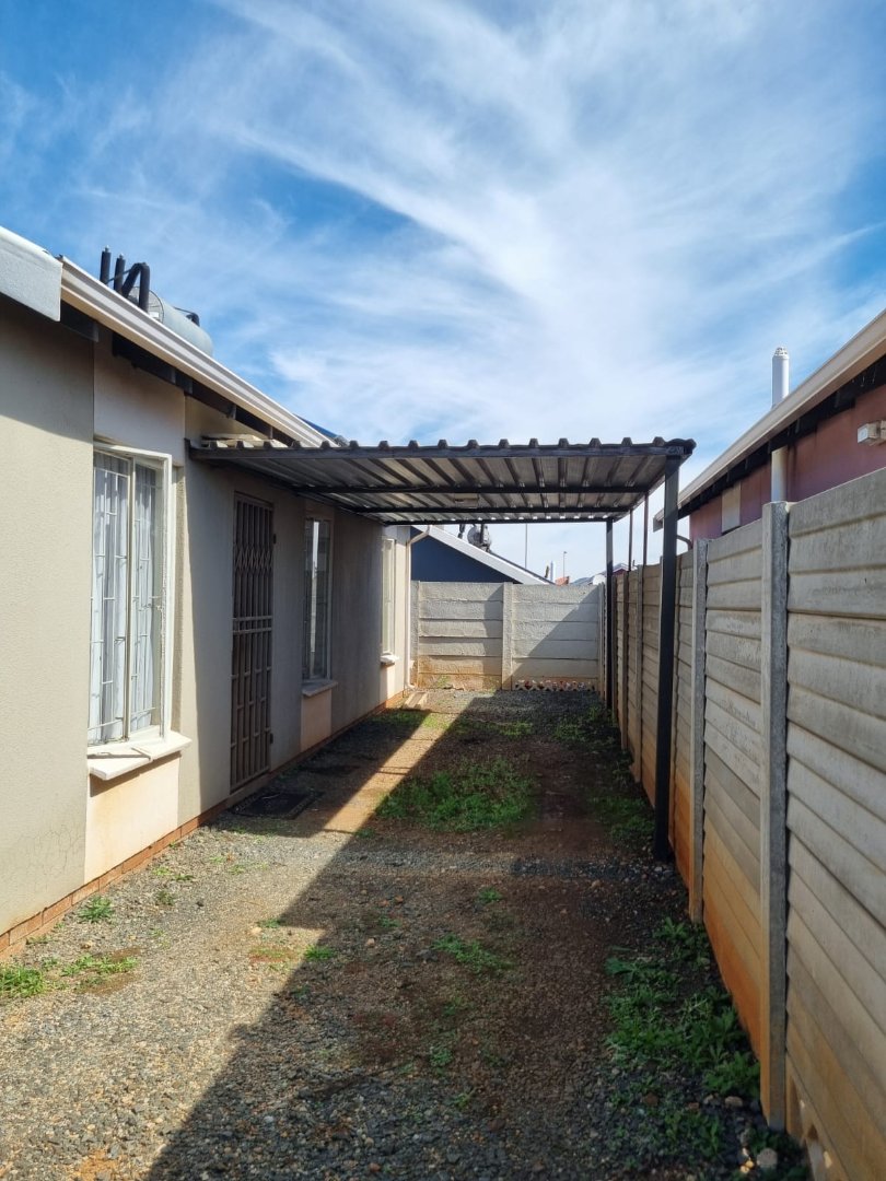  Bedroom Property for Sale in Sky City Gauteng