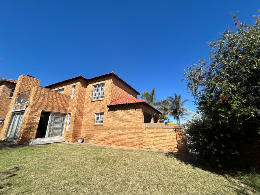 3 Bedroom Property for Sale in Kyalami Hills Gauteng