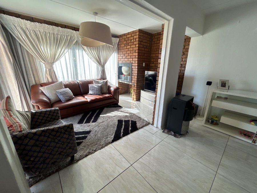 3 Bedroom Property for Sale in Kyalami Hills Gauteng