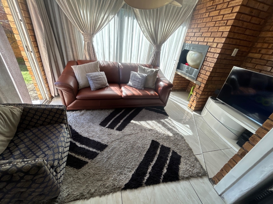 3 Bedroom Property for Sale in Kyalami Hills Gauteng