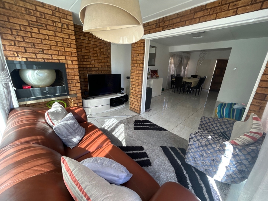 3 Bedroom Property for Sale in Kyalami Hills Gauteng