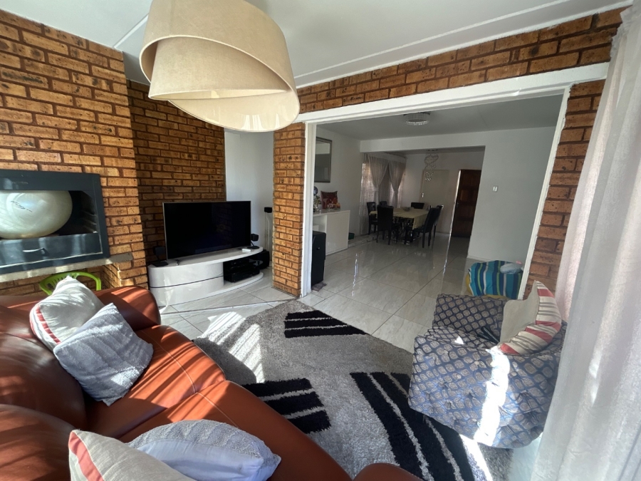 3 Bedroom Property for Sale in Kyalami Hills Gauteng