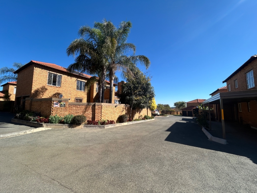 3 Bedroom Property for Sale in Kyalami Hills Gauteng