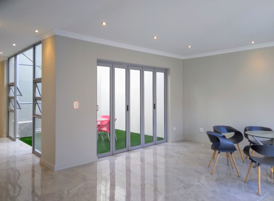 5 Bedroom Property for Sale in Hyde Park Gauteng