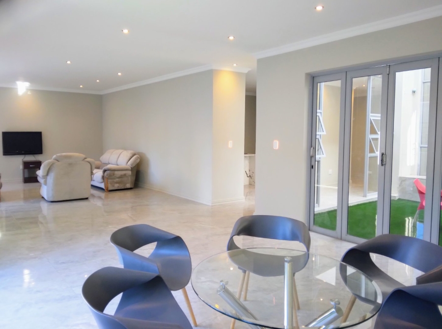 5 Bedroom Property for Sale in Hyde Park Gauteng