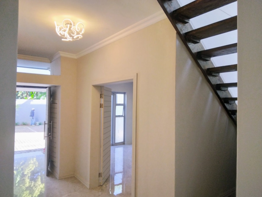 5 Bedroom Property for Sale in Hyde Park Gauteng