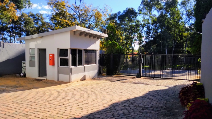 To Let 5 Bedroom Property for Rent in Hyde Park Gauteng