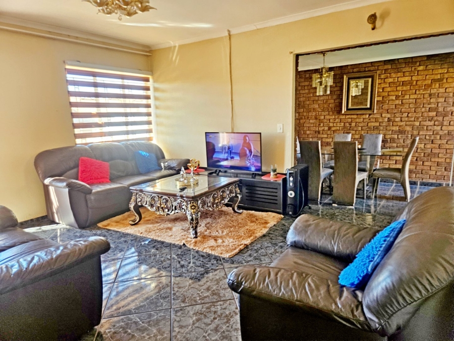2 Bedroom Property for Sale in Norkem Park Gauteng