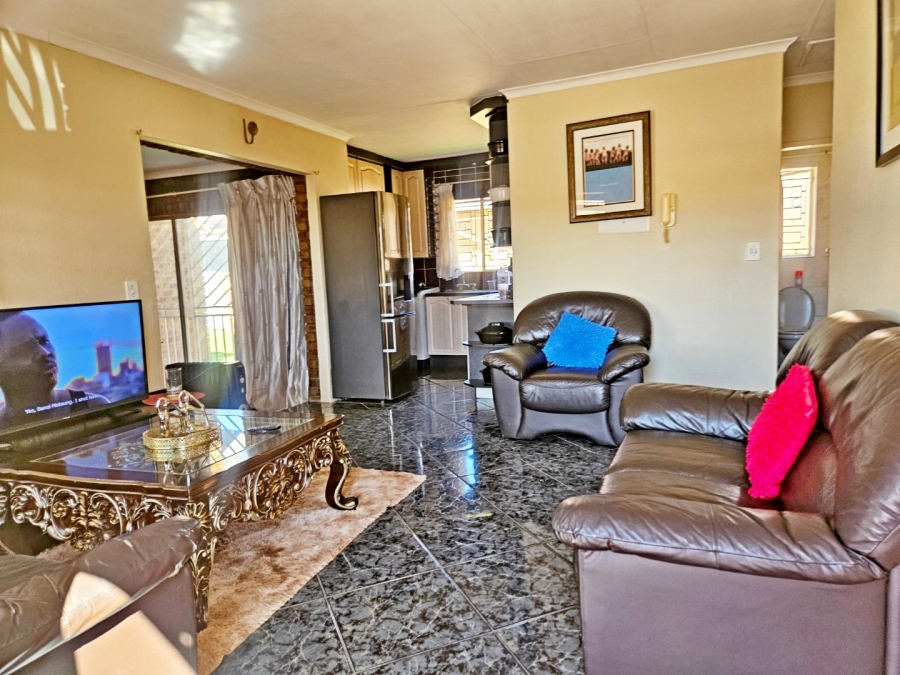 2 Bedroom Property for Sale in Norkem Park Gauteng