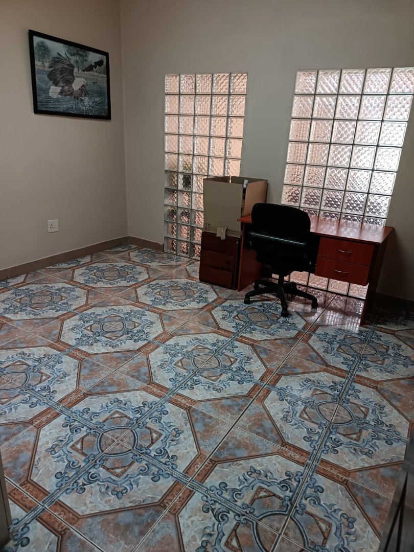 5 Bedroom Property for Sale in Rooihuiskraal Gauteng