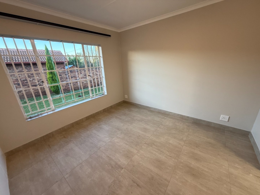 To Let 3 Bedroom Property for Rent in Highveld Gauteng