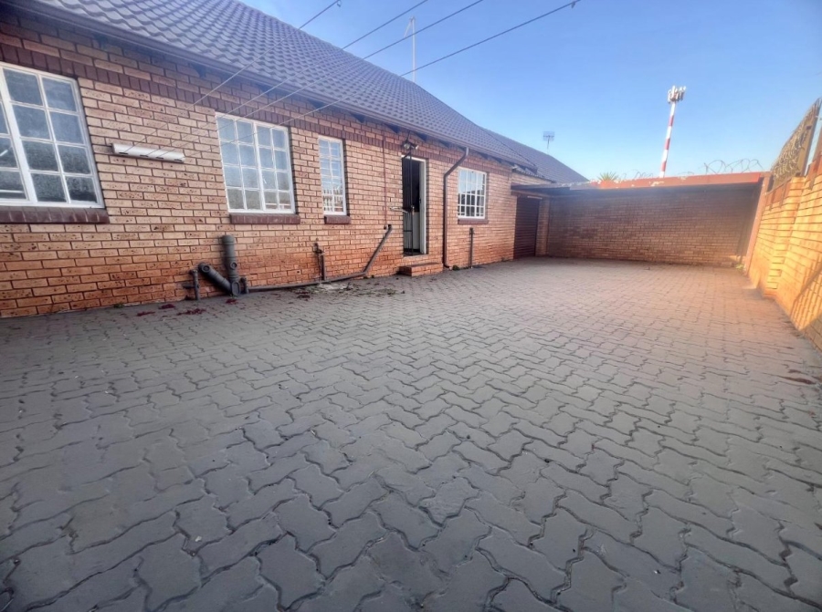 2 Bedroom Property for Sale in Clubview Gauteng