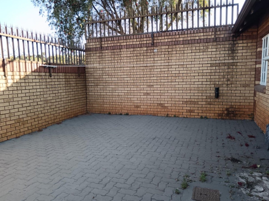 2 Bedroom Property for Sale in Clubview Gauteng