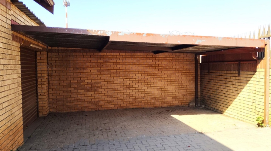 2 Bedroom Property for Sale in Clubview Gauteng