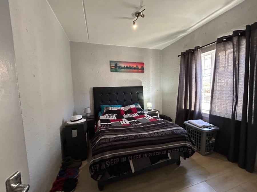 To Let 1 Bedroom Property for Rent in Montgomery Park Gauteng