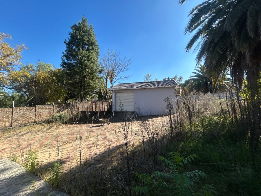 6 Bedroom Property for Sale in Vorna Valley Gauteng