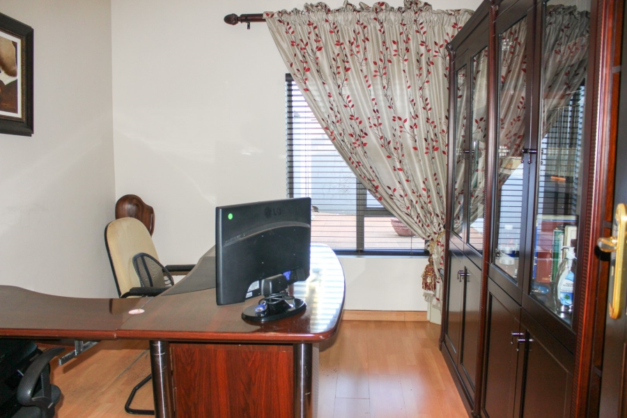 5 Bedroom Property for Sale in Irene Farm Villages Gauteng