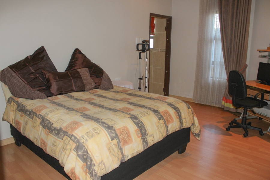 5 Bedroom Property for Sale in Irene Farm Villages Gauteng