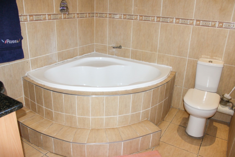 5 Bedroom Property for Sale in Irene Farm Villages Gauteng