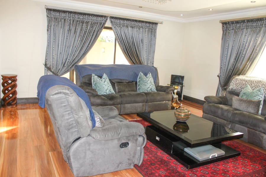 5 Bedroom Property for Sale in Irene Farm Villages Gauteng