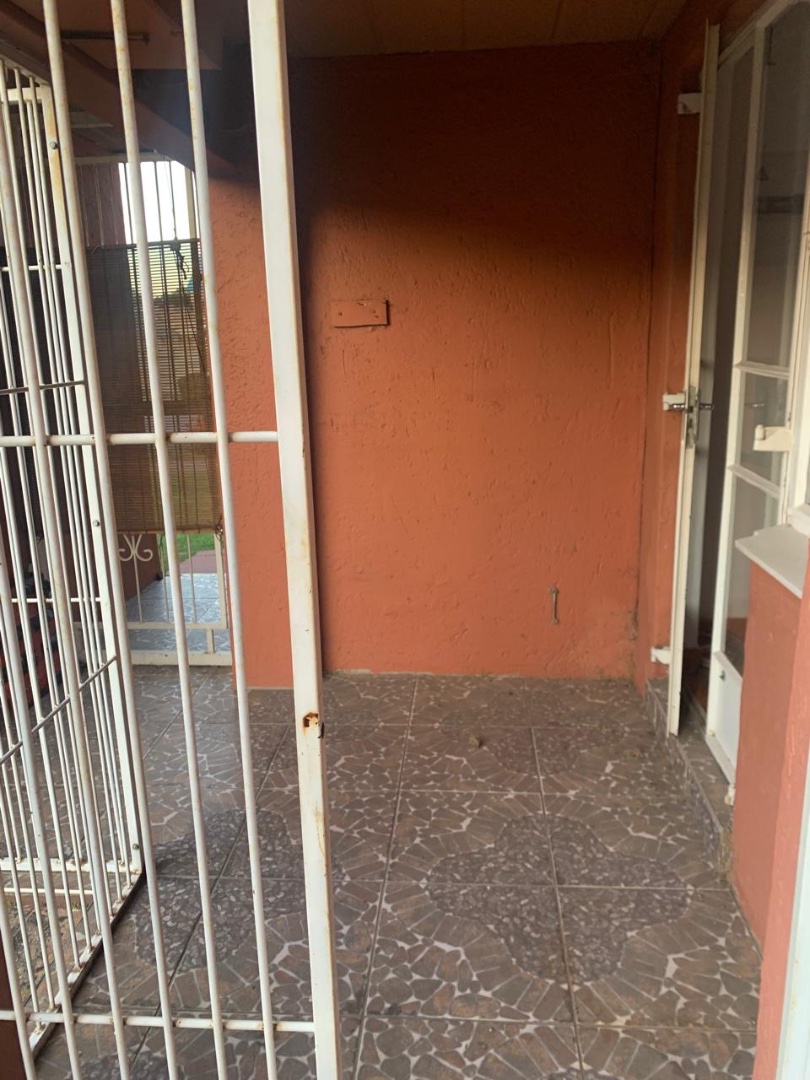 To Let 1 Bedroom Property for Rent in Meyersdal Gauteng