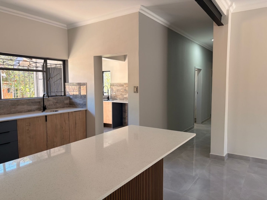  Bedroom Property for Sale in Annlin Gauteng