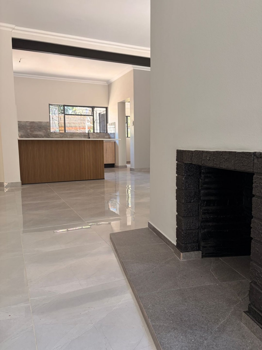  Bedroom Property for Sale in Annlin Gauteng