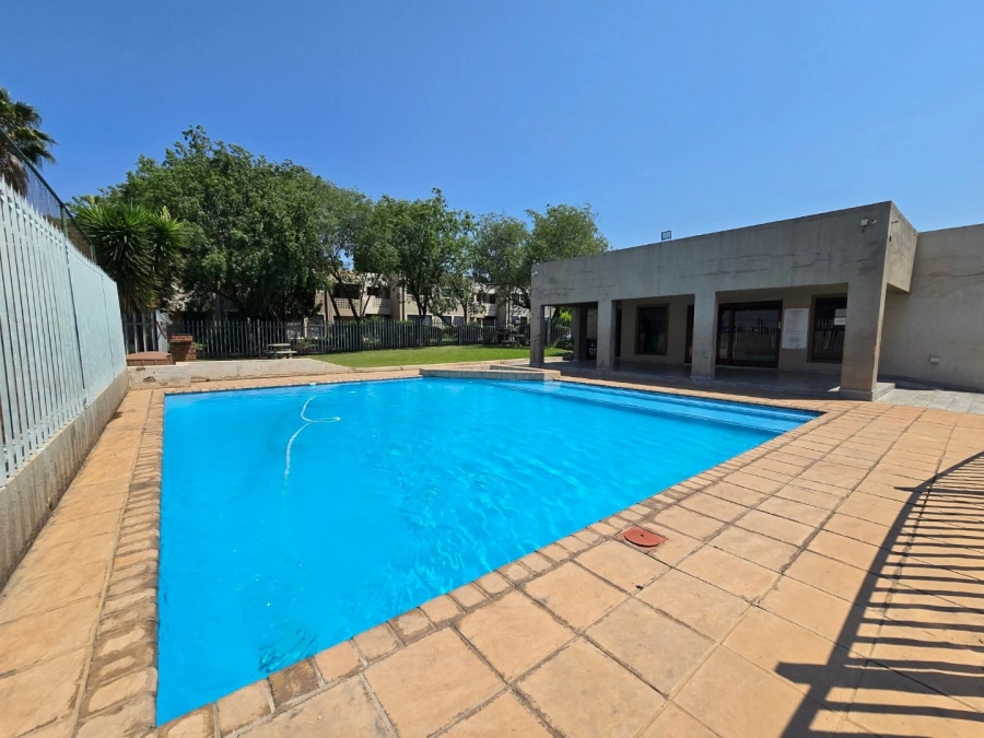 2 Bedroom Property for Sale in New Market Park Gauteng