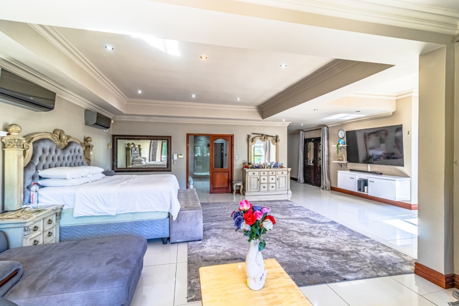 6 Bedroom Property for Sale in Bedfordview Gauteng