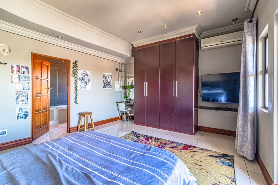 6 Bedroom Property for Sale in Bedfordview Gauteng