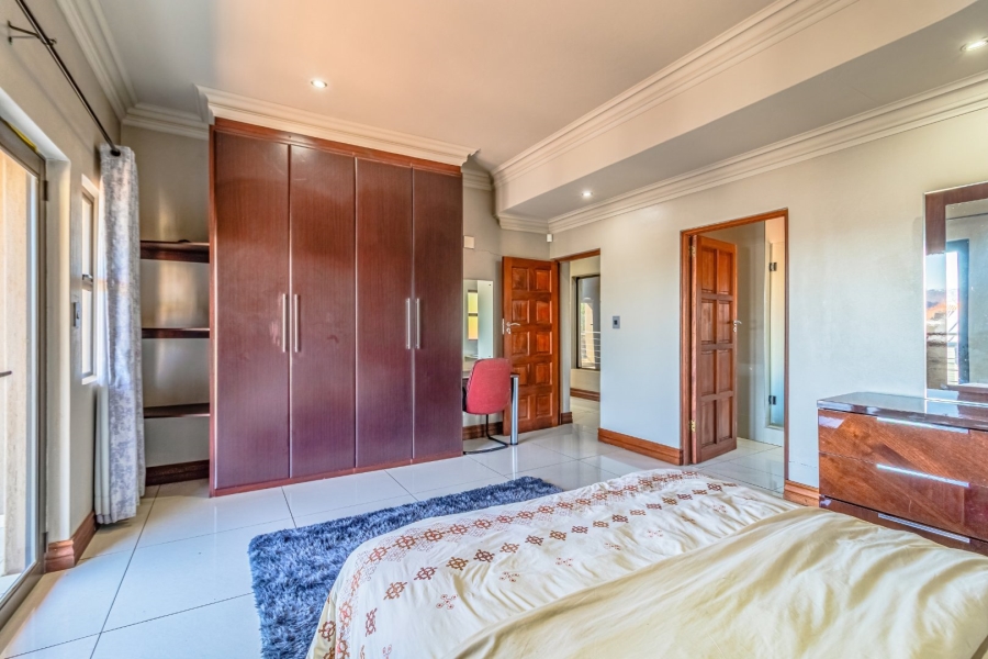 6 Bedroom Property for Sale in Bedfordview Gauteng