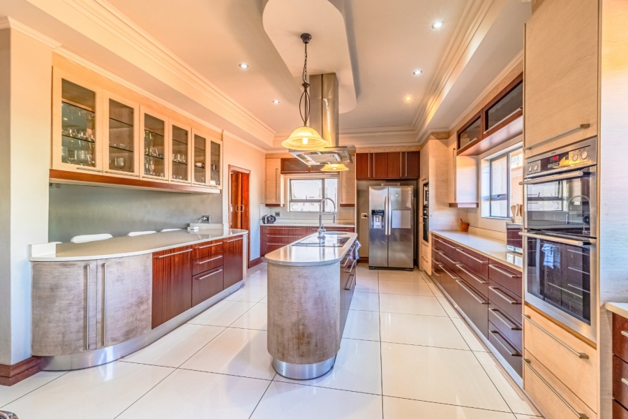 6 Bedroom Property for Sale in Bedfordview Gauteng