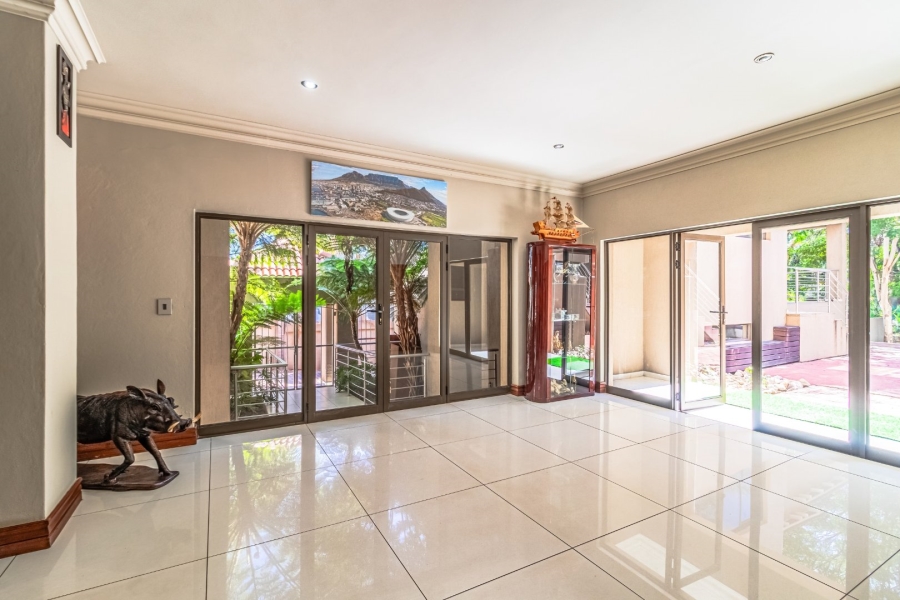 6 Bedroom Property for Sale in Bedfordview Gauteng